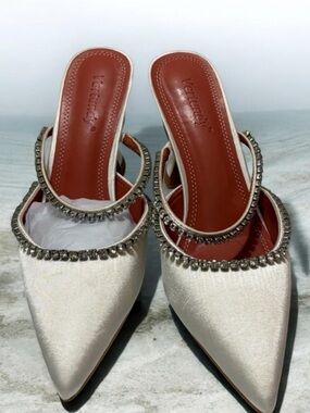 Vertundy White Satin Pointed Toe Embellished Mules Sz 9 Women
